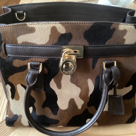 Michael Kors Camouflage Calf Hair purse and wallet - Picture 2 of 3
